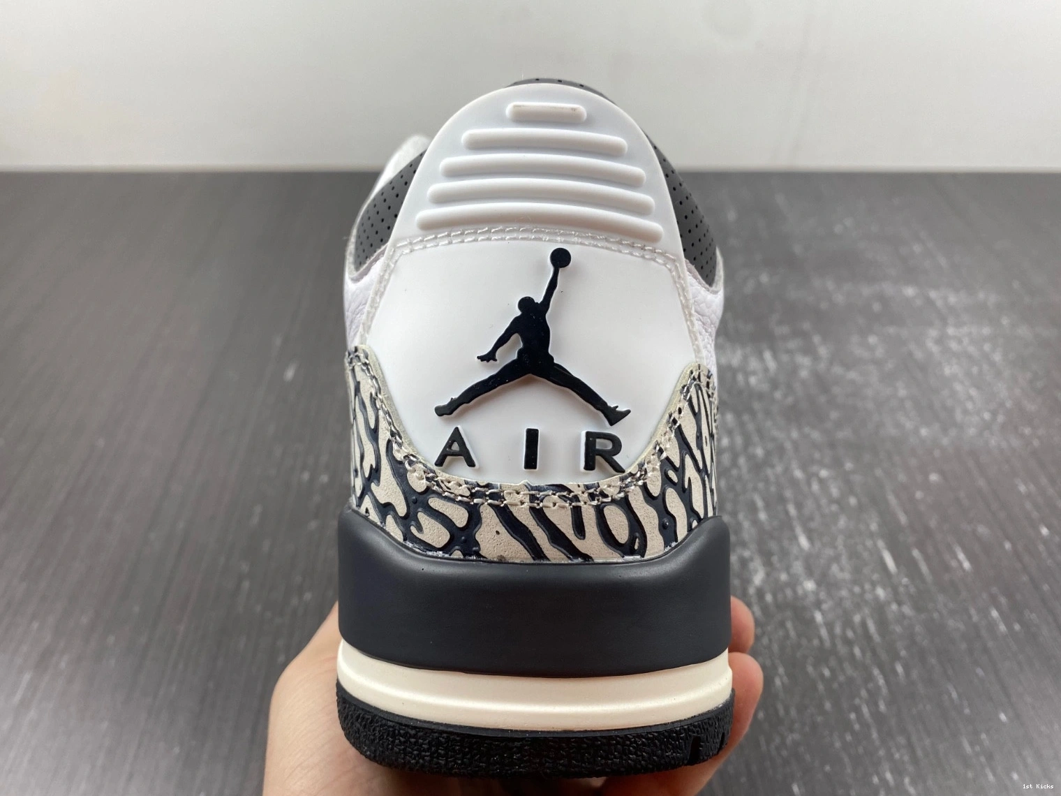 Jordan DX6665-100 Hide Retro N' 3 - (GS) Sneak 1207